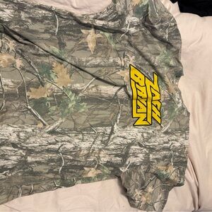 Zach Bryan 2025 concert tee camo